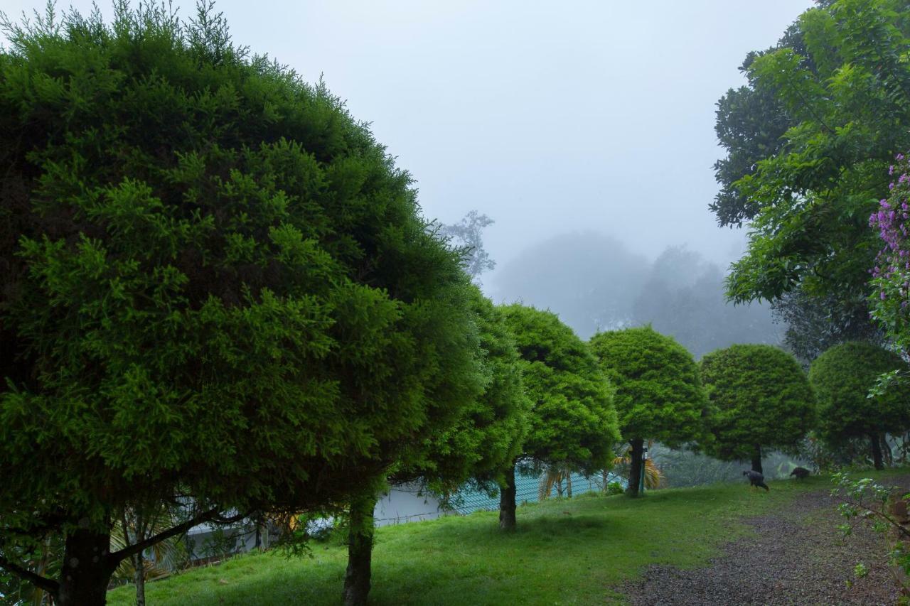 Bracknell Forest Munnar Exterior photo